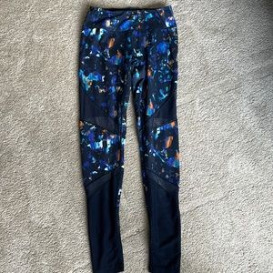 Zella blue patterned leggings